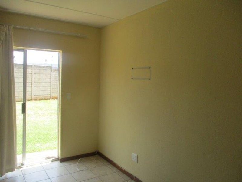 2 BEDROOM FLAT TO RENT IN THE ORCHARDS - Photo 10