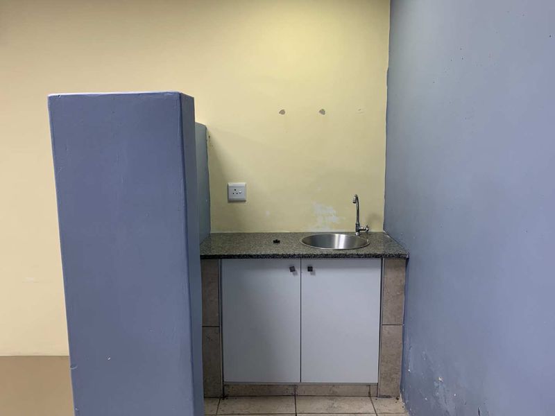 Prime Retail/Office Space in Neat Arcade – Secure Your Spot Today - Photo 6