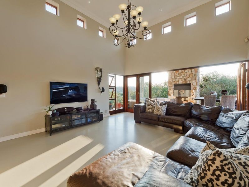 PERFECTLY PRIVATE ENTERTAINER HOME, OOZING WITH CHARACTER AND CHARM WITH A GORGEOUS BREATH-TAKING VIEW - Photo 10
