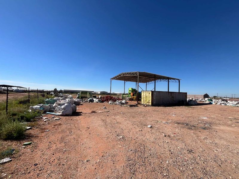 Industrial erf for sale in Upington - Photo 1