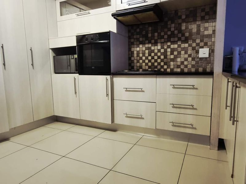 Klein Windhoek 3 bedroom Townhouse - Photo 3