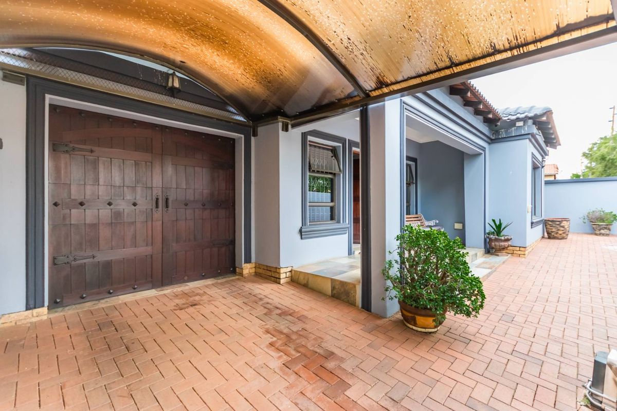 Your contemporary haven awaits - Photo 2