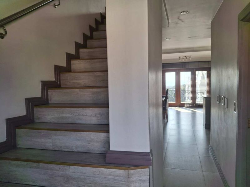 A CHARMING ONE BEDROOM FURNISHED APARTMENT - Photo 4