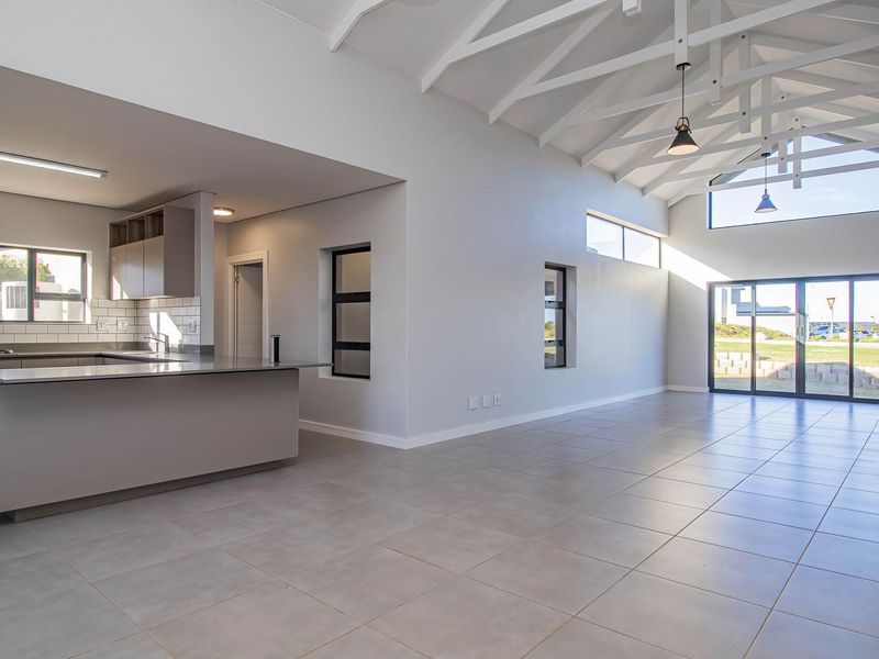 Brand new home ready for occupation - Photo 9