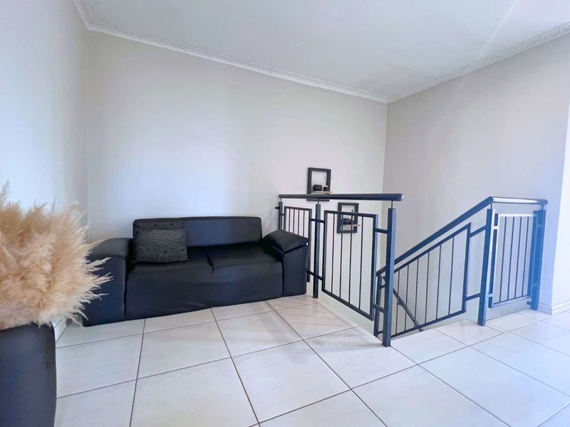 4 Bedroom Family home for Sale in Annlin - Photo 10
