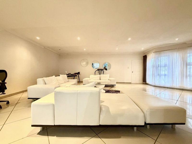 3 Bedroom House for sale in Hochlandpark - Photo 9