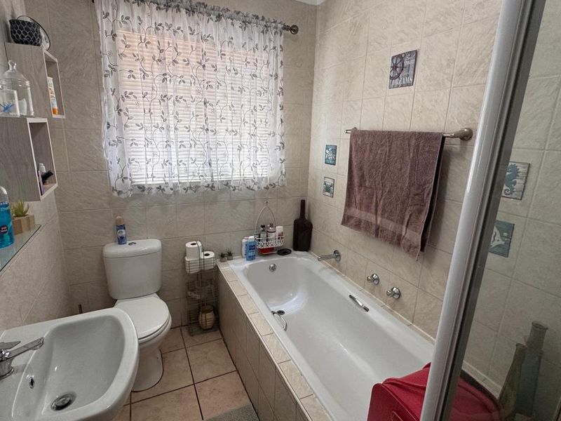 Modern Townhouse Living with Minimal Maintenance - Photo 9