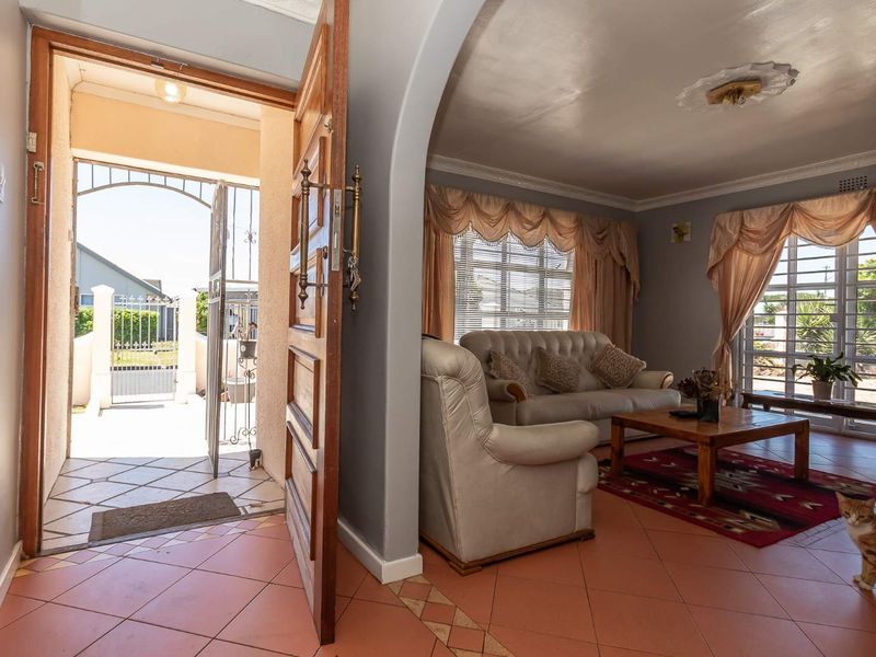 Investors, Corner plot, 2-3 Separate units - Photo 9