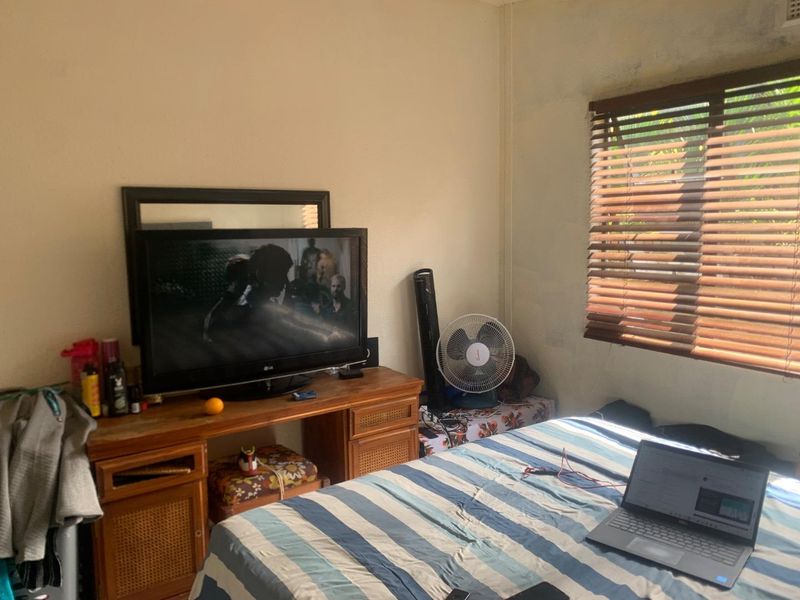 **2-Bedroom Apartment for Rent in Mondeor - Photo 9