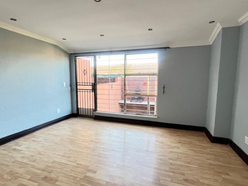 Prime Location 2-Bedroom Home with Outdoor Leisure Space - Photo 7