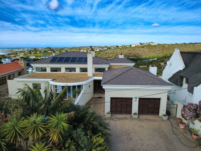 Property #2417457, House For Sale in Still Bay West