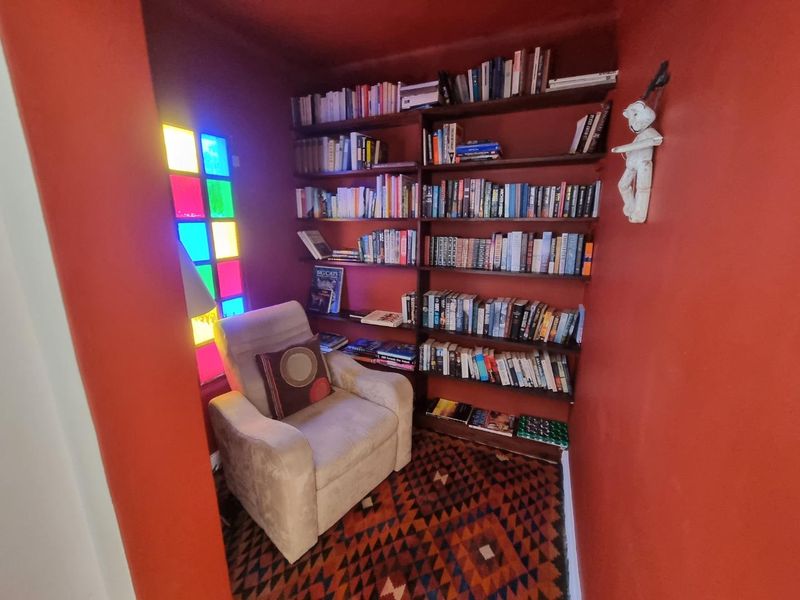 Charming Thatched Home with Ocean & Mountain Views! - Photo 5