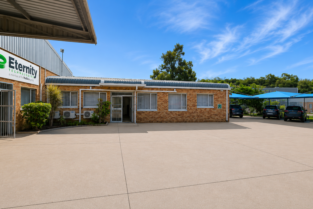 940m2 Prime Factory with Yard & Superlink Access | Westmead - Photo 3