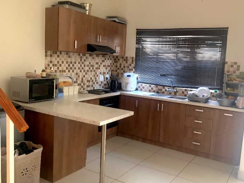 TOWNHOUSE FOR SALE - Photo 8