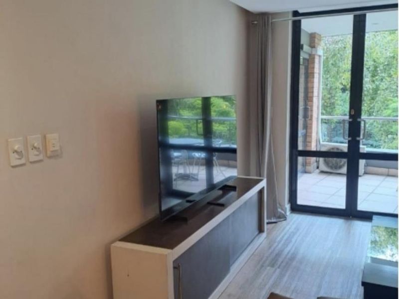 A BEAUTIFULLY FURNISHED TWO BEDROOM APARTMENT - Photo 10