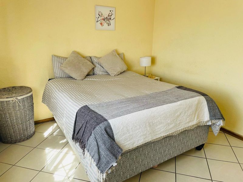 Cozy and affordable bachelor unit in Steves Court - Photo 7