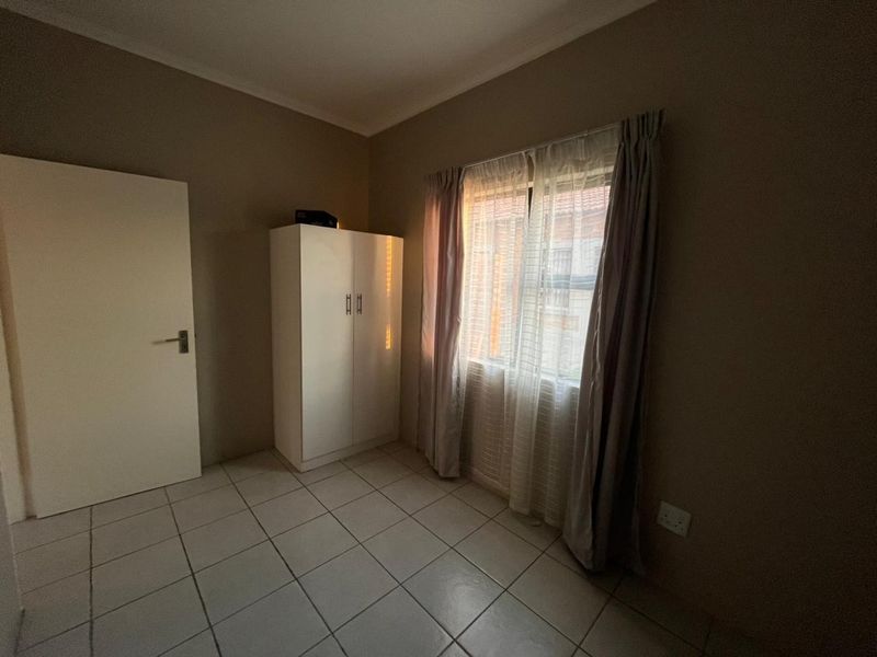 Townhouse For Sale in Trichardt, Secunda - Photo 8