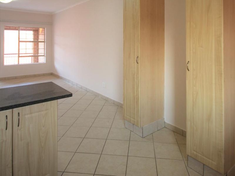 Load-Shedding Free Area! - Photo 4