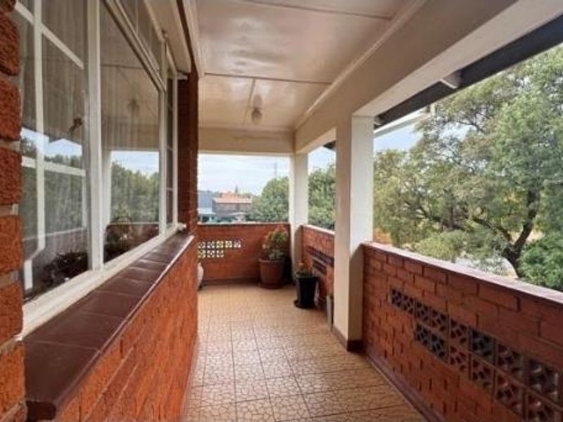 Excellent investment opportunity! - Photo 2