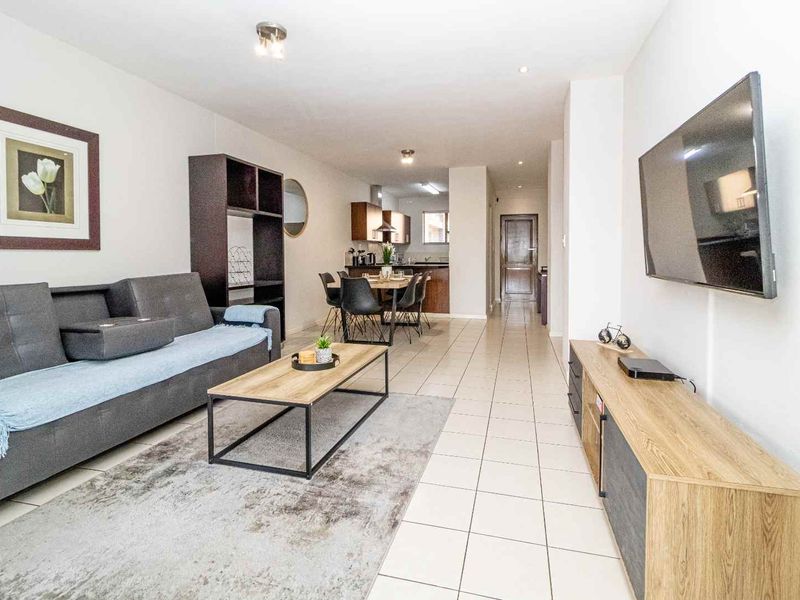 Executive Living in the Heart of Sandton! - Photo 1