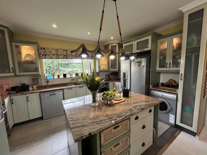 HENDRA - PRIME PROPERTY IN CENTRAL DURBAN NORTH - Photo 6