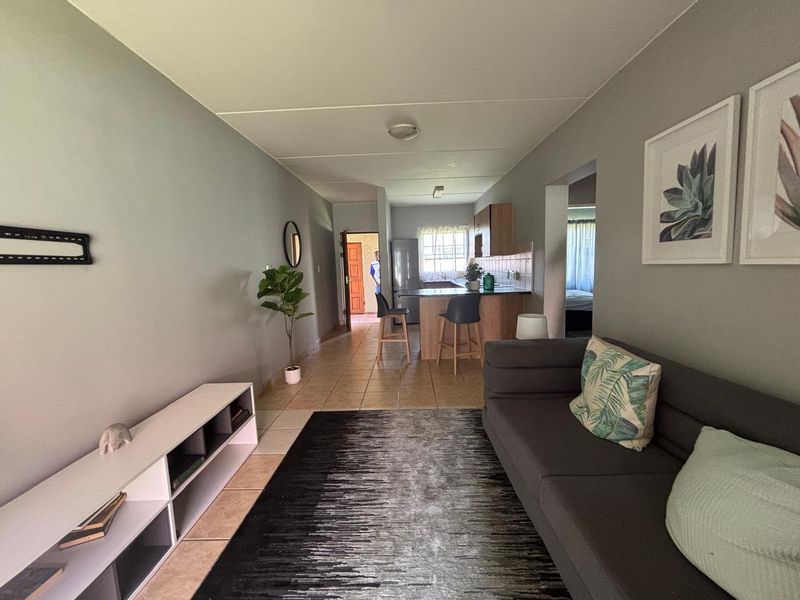 2 Bedroom Unit for sale in Germiston - Photo 5