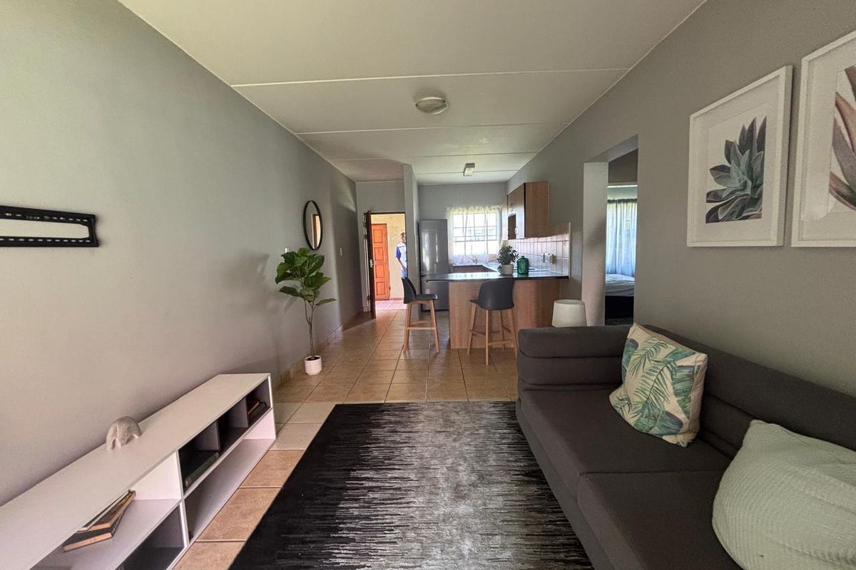 2 Bedroom Unit for sale in Germiston - Photo 5