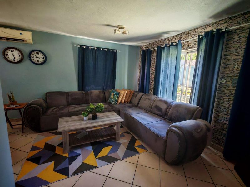 Full Title Duplex For Sale - Photo 4