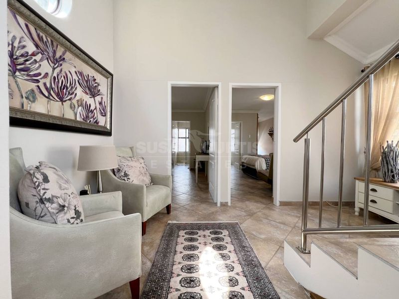 BEACHFRONT TOWNHOUSE - Photo 7