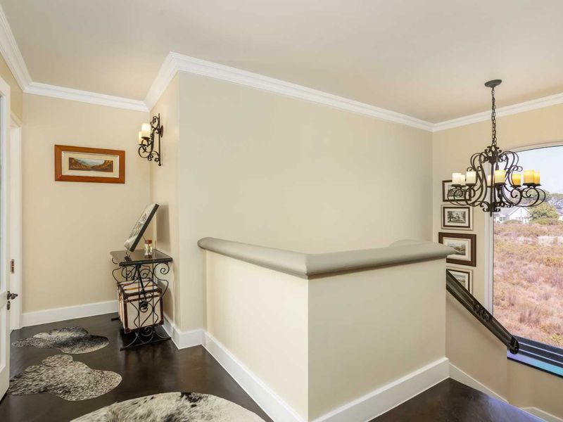 Outstanding North-Facing Four-Bedroom Home Bordered by Val de Vie Estate’s Nature Reserve in a Cul-de-Sac - Photo 7