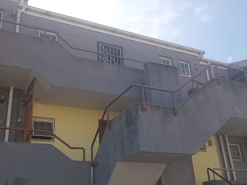 Two-bedroom apartment for rent in the heart of Gugulethu - Photo 1