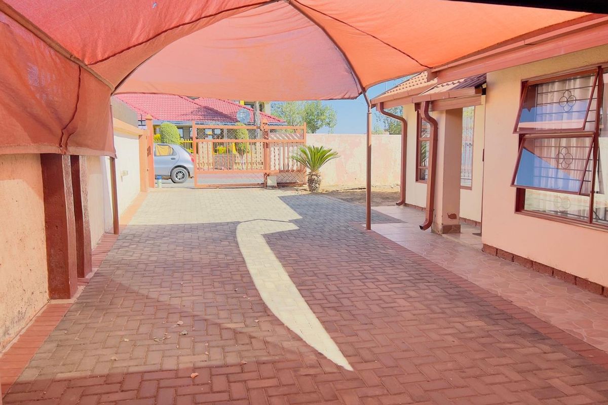 3 Bedroom House for Sale in Mabopane unit x - Photo 2