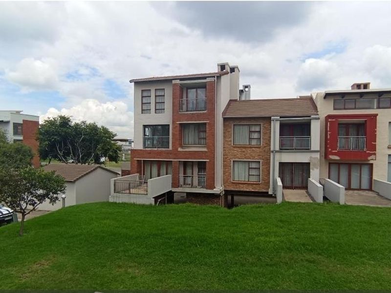 Stunning 2 bedroom in San Ridge Village - Photo 2