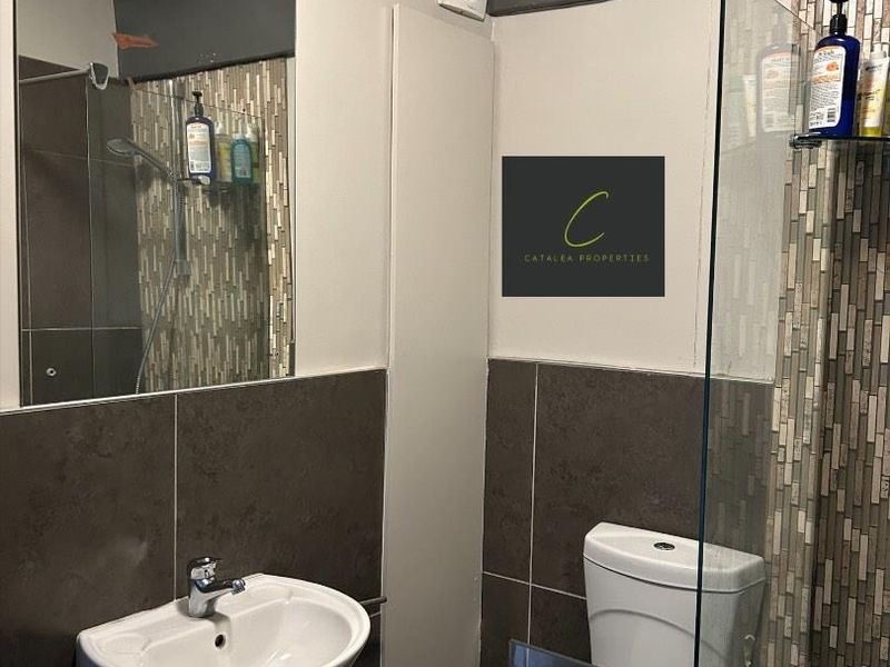 2 bedroom apartment for sale - Photo 9