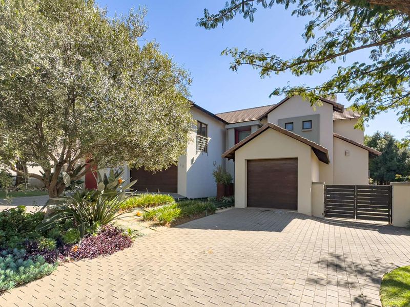 Exclusive Mandate - a Family home like no other - Photo 6