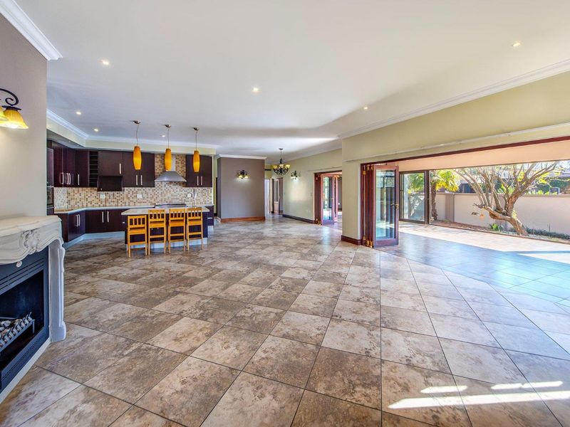 Refined Family Living in the Heart of Midlands Estate - Photo 5