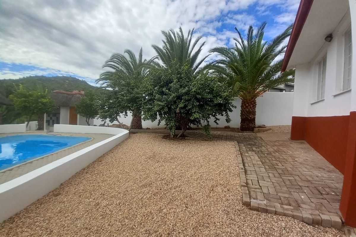 Modern Neat House to Let - Photo 5