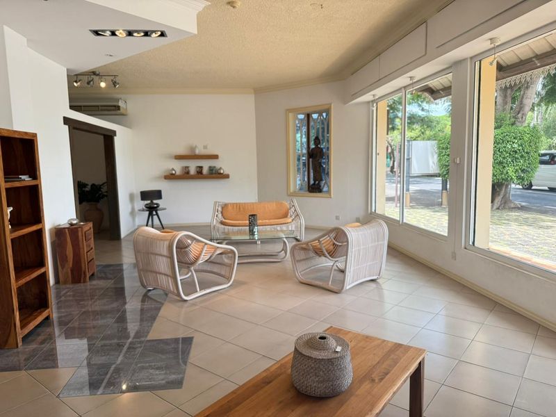 TRIPLE-INCOME COMMERCIAL ASSET | Prime Location, Immediately Productive - Photo 4