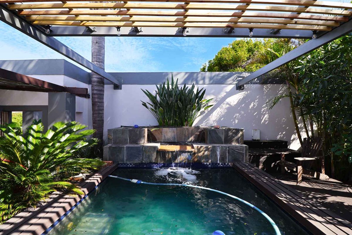 Where Comfort Meets Convenience - Photo 5