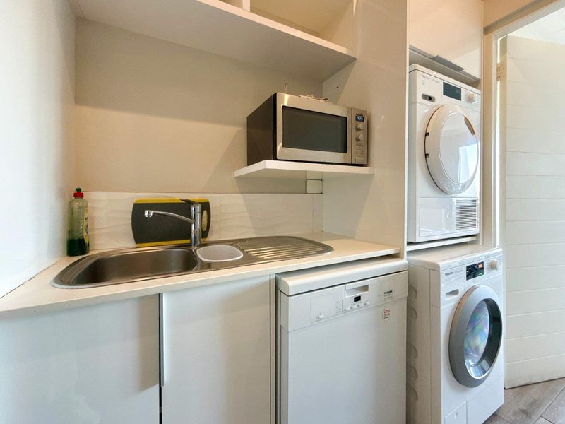 Elegant 1-Bedroom Apartment To Rent at The Regency - Photo 9