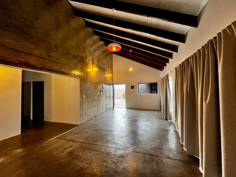 Freestanding Home to Rent - Photo 2