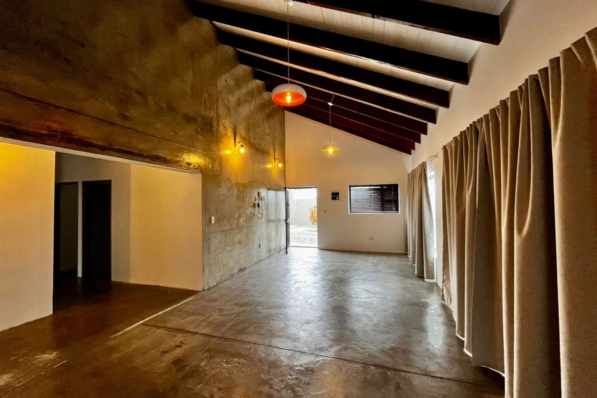 Freestanding Home to Rent - Photo 2