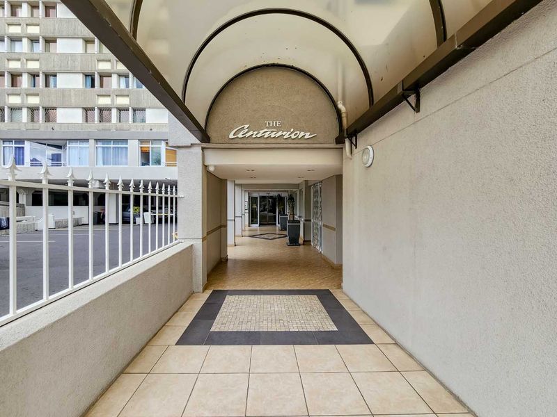 Furnished one bedroom apartment to rent in Sea Point - Photo 6
