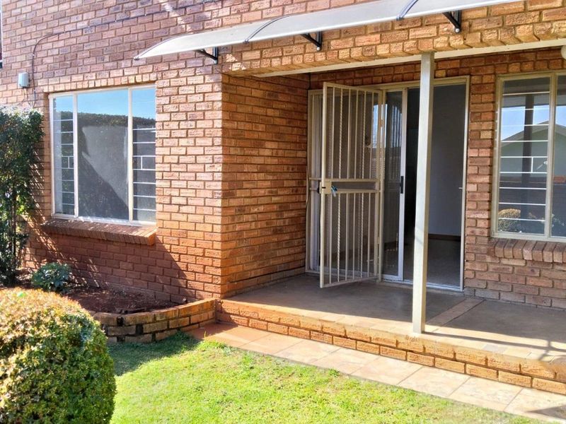 Charming 2-Bedroom Ground Floor Apartment for Sale in Wentworth Park - Photo 4
