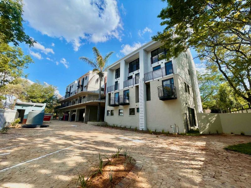 Exclusive Student Haven: 600m from Varsity College! - Photo 8