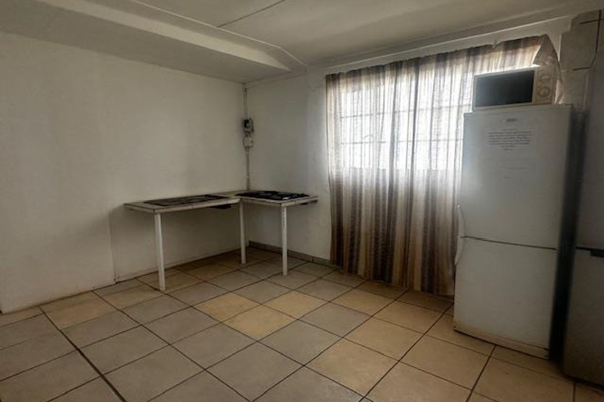 Ultimate Student Housing Investment - Photo 3