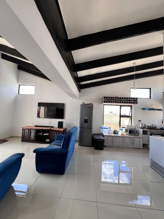 Property #2473903, Townhouse For Sale in Otjomuise Ext 4