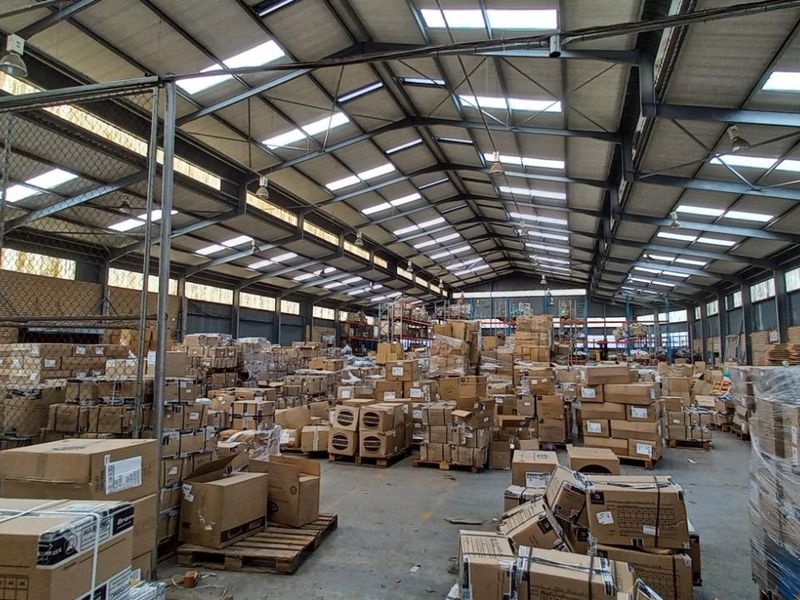 7,727m2 Industrial Warehouse To Let in Meadowdale - Photo 10