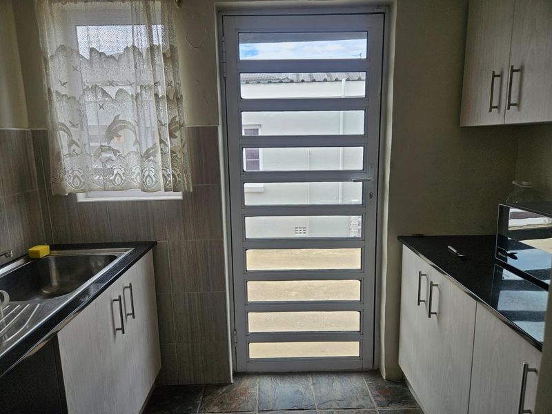 Commercial Property To Let in Newton Park - Photo 8