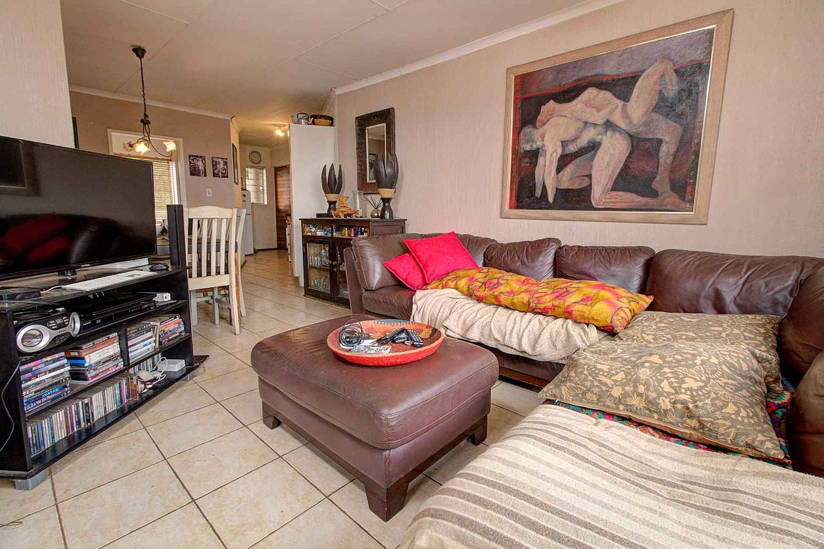 Perfect for First-Time Buyers - Photo 3